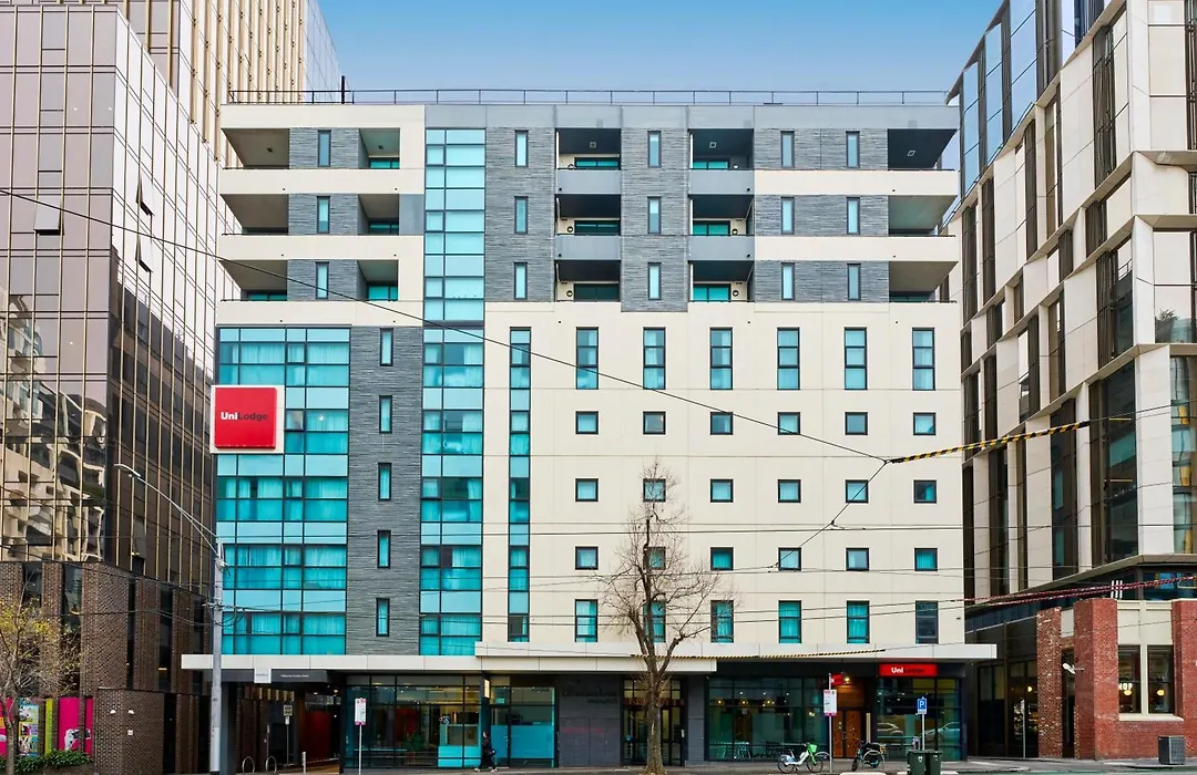 Essence Hotel Carlton-1