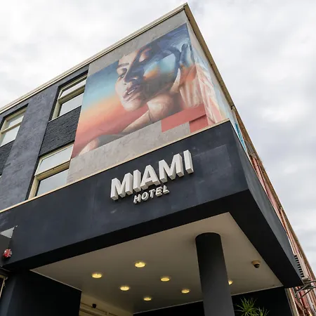 Miami Hotel Melbourne-3