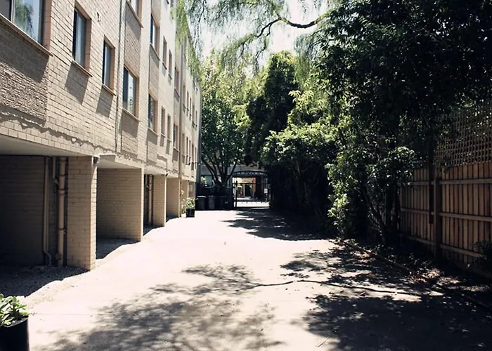 H & D Apartments